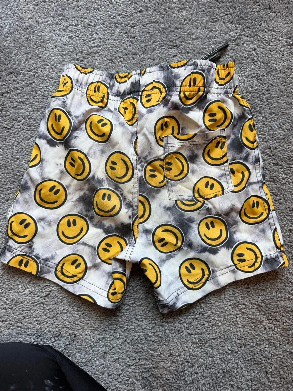 ISH bright yellow